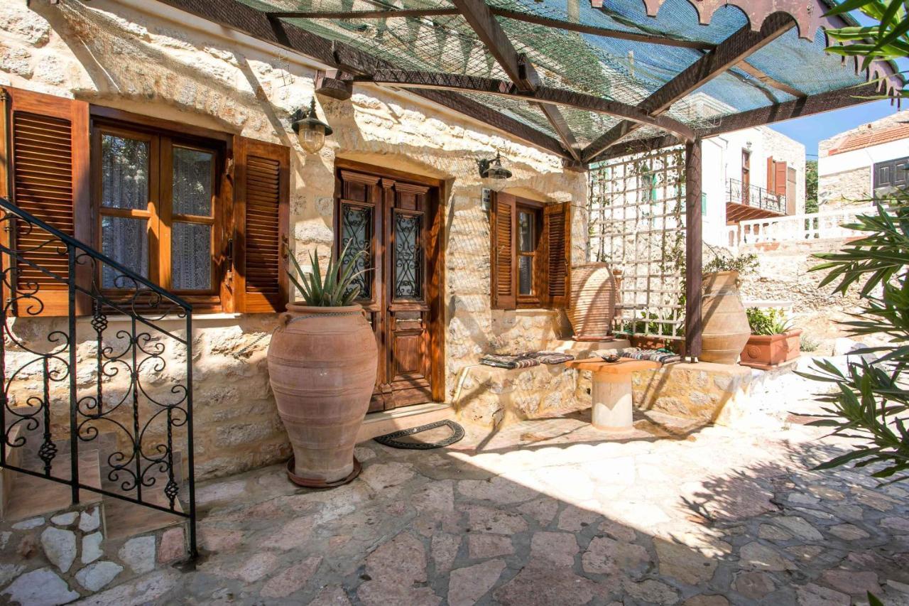 Anna'S House Traditional Chalki Town Extérieur photo